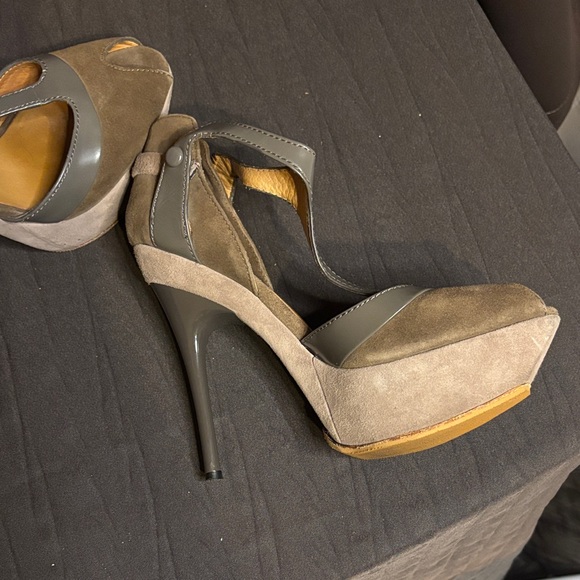L.A.M.B. Gray Suede Peep-Toe Platform Heels - Picture 5 of 7